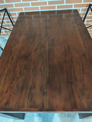 Mesa de comedor de madera estilo clásico