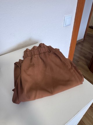 Confezione di pantaloni da donna T.36 e 38