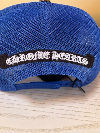 Cappello con visiera blu e bianco