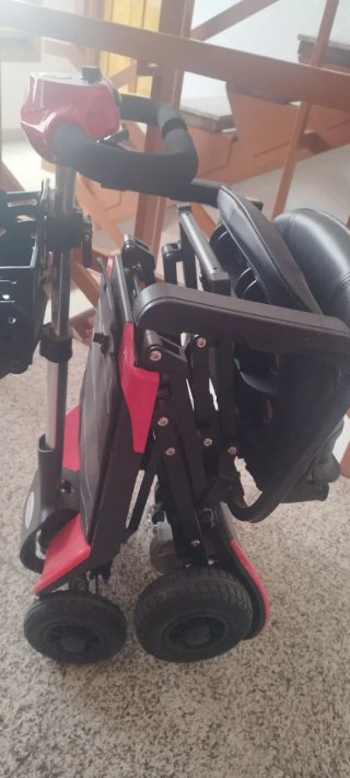 Silla de ruedas eléctrica Teyder, modelo Enzo.