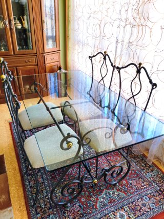 Mesa comedor de forja y cristal con 4 sillas