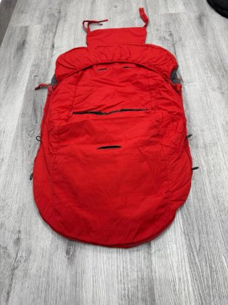 Saco para carrito bebé rojo y gris