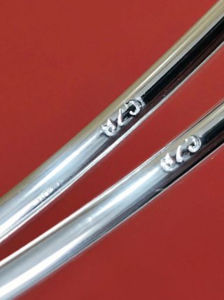 Orecchini a cerchio in argento 925 da 6 cm