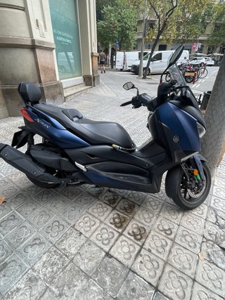 Yamaha XMAX 400 ABS Azul Barcelona