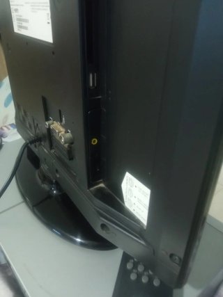 Televisión plana con DVD Medion