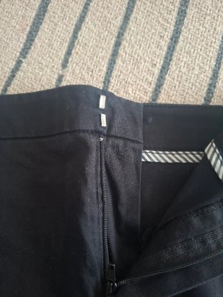 Falda negra tipo chino Springfield Talla 40