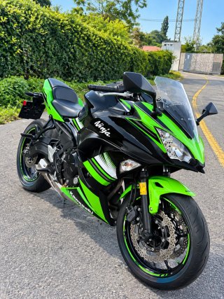 Kawasaki ninja 650 A2