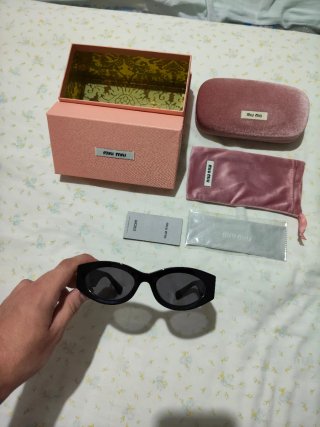Occhiali da sole Miu Miu neri