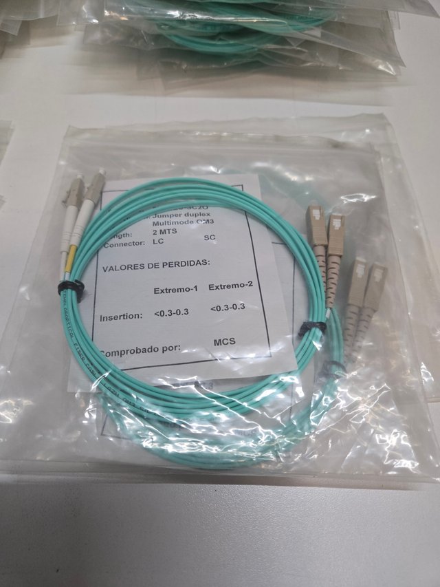 41 Latiguillos Fibra OM3 LC-SC Duplex 2m