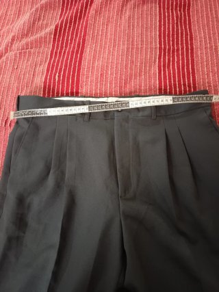 Pantaloni da uomo grigi da vestire