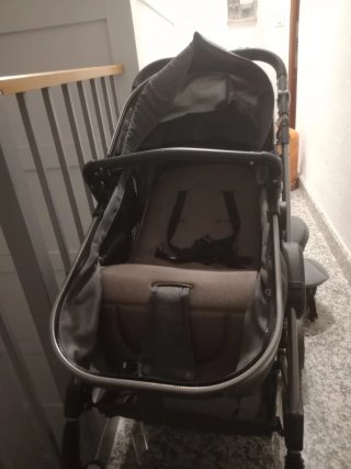 Silla de coche y carrito bebé gris