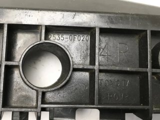 Soporte paragolpes delantero Toyota verso E12