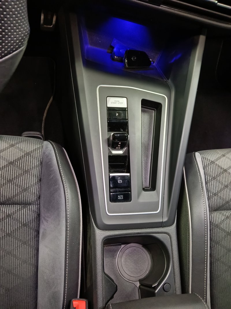 Volkswagen Golf 2022, foto 8
