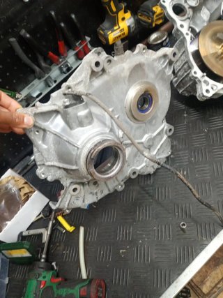 Caja de cambios CVT Suzuki Burgman 650
