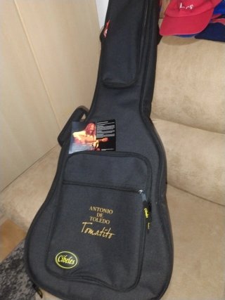 Guitarra Antonio de Toledo Tomatito.