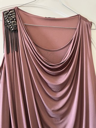 Abitino elegante con perline e frange