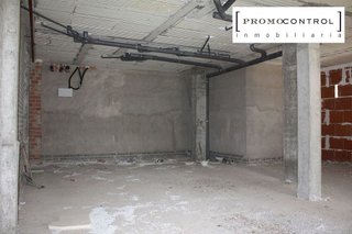 Local comercial en alquiler en Zuera