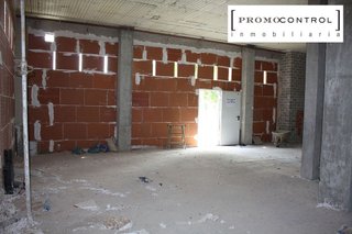 Local comercial en alquiler en Zuera