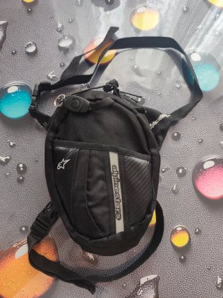 Bolsa pernera Alpinestars negra