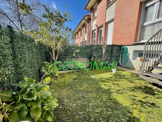 Casa adosada en venta en Artziniega