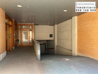 Local comercial en venta en Zuera