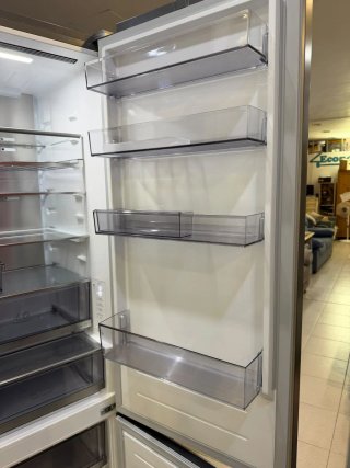 NEVERA COMBI LG INOX ANTIHUELLAS SEMINUEVO