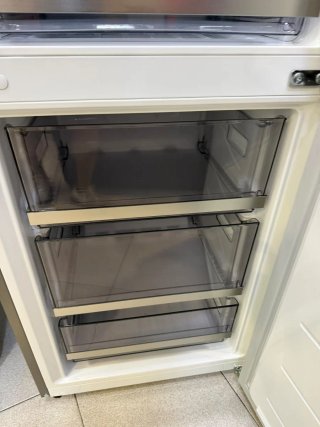 NEVERA COMBI LG INOX ANTIHUELLAS SEMINUEVO