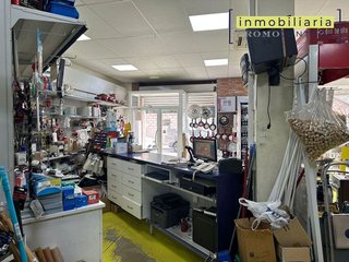 Local comercial en venta en Zuera