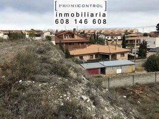 Terreno en venta en Zuera