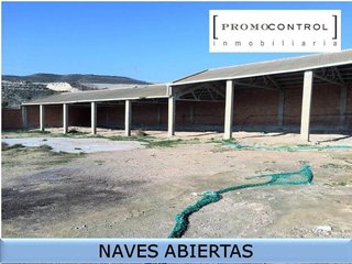 Nave industrial en venta en Zuera