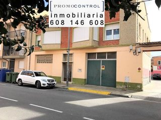 Local comercial en alquiler en Zuera