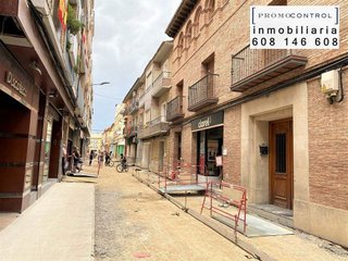Local comercial en alquiler en Zuera