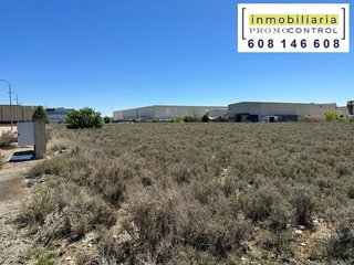 Terreno en venta en Zuera