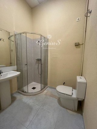 Local comercial en venta en Pinar del Rey en Madrid