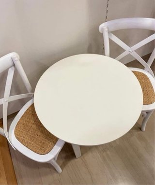 Mesa y 2 Sillas Infantiles Blancas