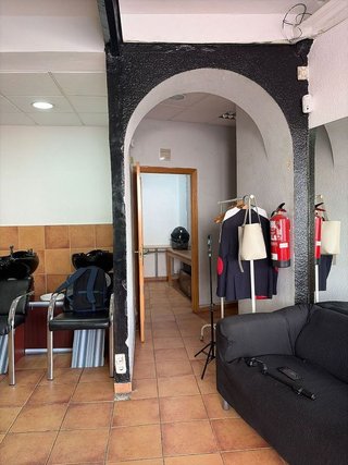 Local comercial en venta en Ambroz en Madrid
