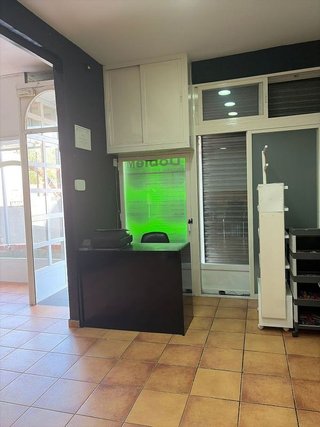 Local comercial en venta en Ambroz en Madrid