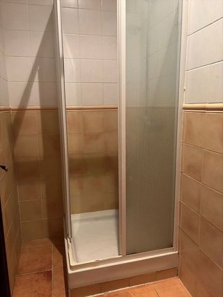 Local comercial en venta en Ambroz en Madrid