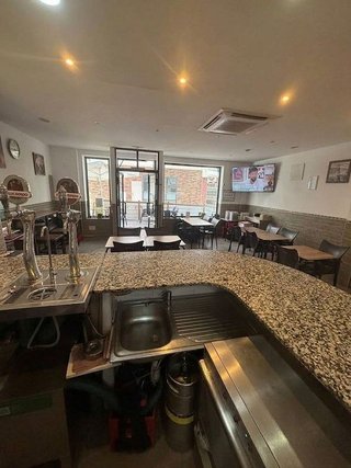 Local comercial en venta en Centro Urbano en Estepona