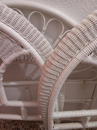 Cabeceros de mimbre blancos