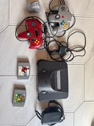 Nintendo 64 Consola + 2 Mandos y 2 Juegos