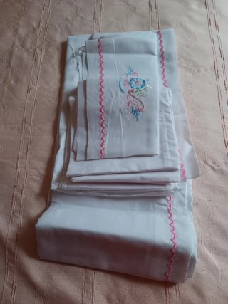 Juego Sábanas 90cm Blanco y Rosa