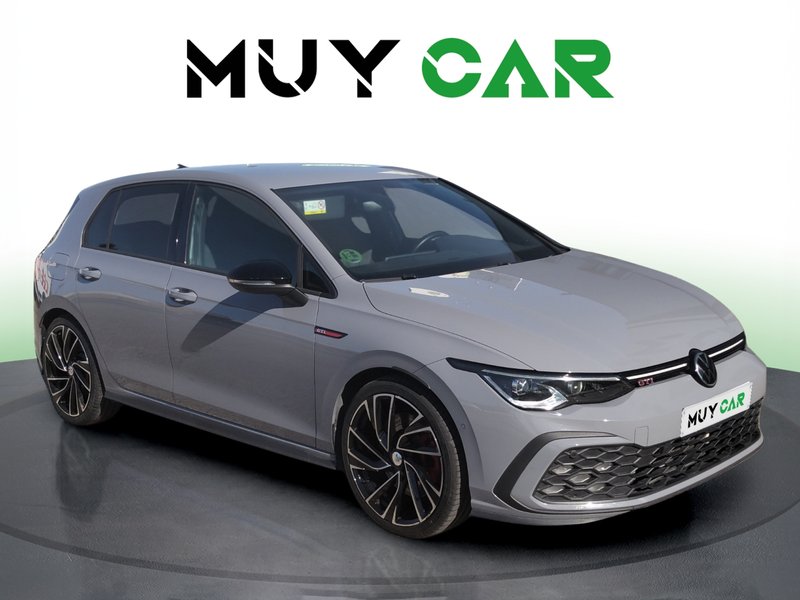 Volkswagen Golf 2022, foto 1