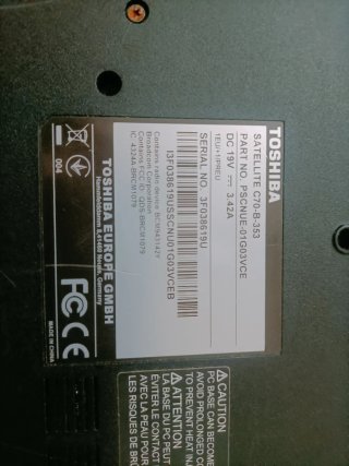 Portátil Toshiba Satellite Negro