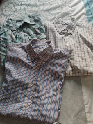 Lote 3 Camisas Talla M distinta marca talla