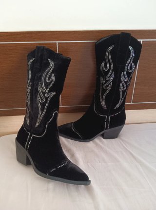 Botas Noa Harmon Negras con Pedrería