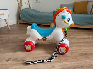 Correpasillos caballo bebé