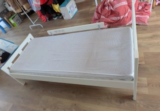 Cama infantil blanca Ikea