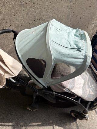 Bugaboo Bee con capazo y paraguas