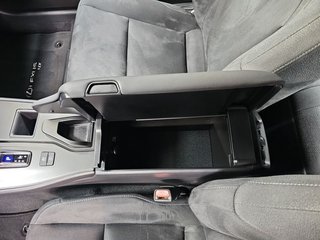 Lexus UX 2.0 300h UX Plus